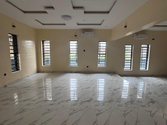4 Bedroom Detached Duplex