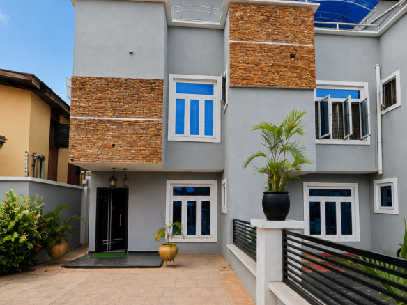 3 Bedroom Shortlet