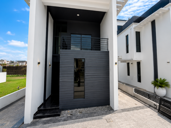 Fully Detached House